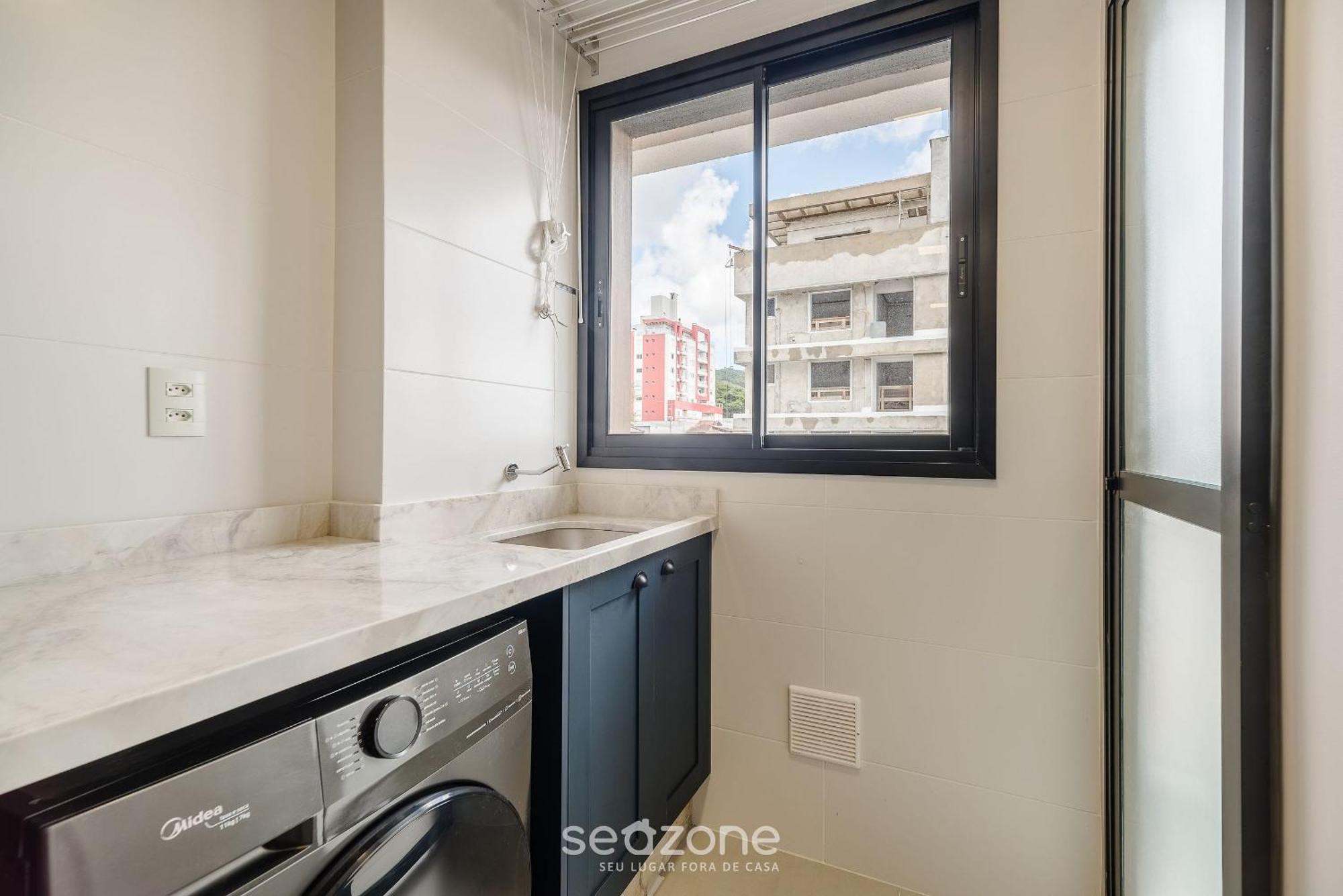 Apartamento Lgds - No Centro De *
